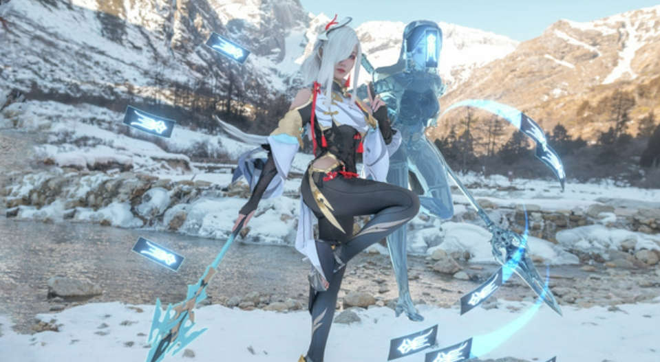 如月灰个人信息介绍，cosplay《原神》申鹤精美图集大全插图1